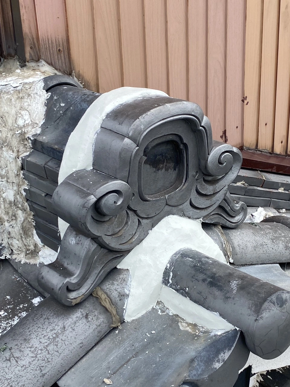 漆喰を補修した様子