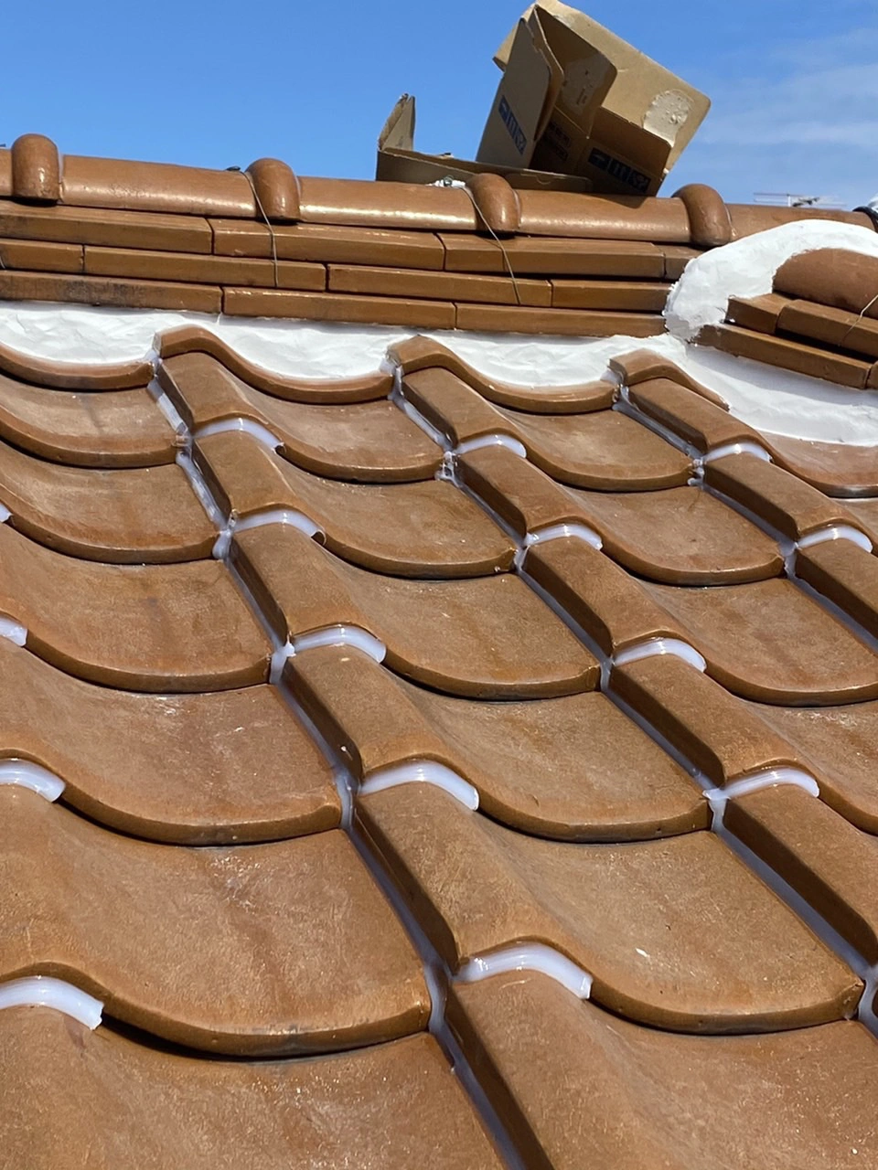 大棟をコーキング